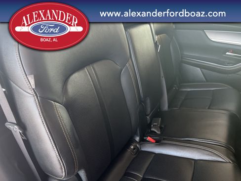 Used 2025 MAZDA CX-70 3.3 Turbo w/ Preferred Package AWD/4WD image 18