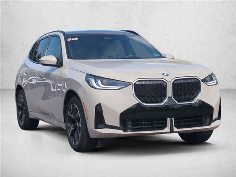Used 2026 BMW X3 xDrive30i w/ Premium Package AWD/4WD image 3