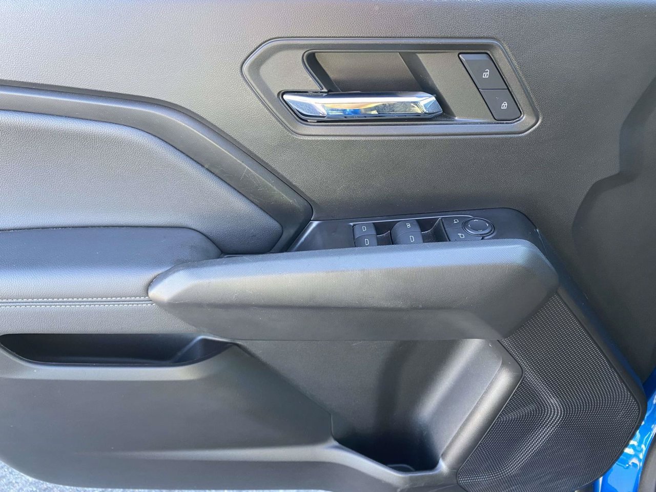 Used 2024 Chevrolet Colorado LT RWD image 26