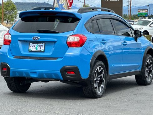 Used 2017 Subaru Crosstrek 2.0i Limited w/ Popular Package #2 AWD/4WD image 4
