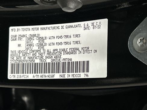 Used 2022 Toyota Tacoma SR5 w/ Technology Package AWD/4WD image 34