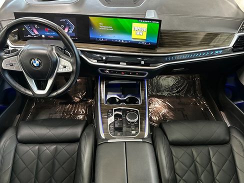 Used 2024 BMW X7 xDrive40i image 13