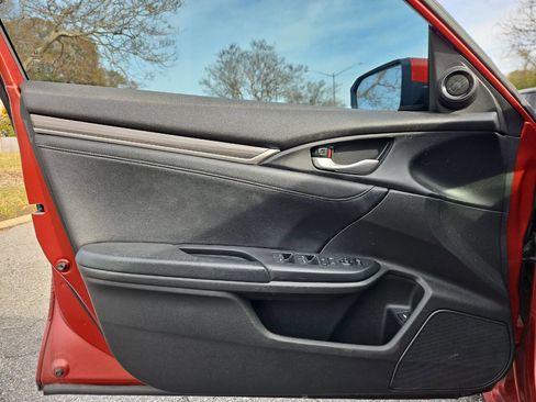 Used 2019 Honda Civic EX-L image 12