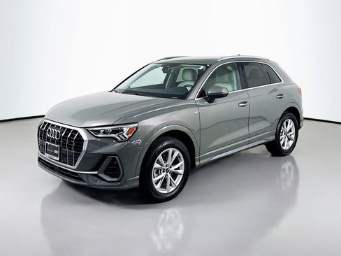Used 2023 Audi Q3 2.0T Premium w/ Convenience Package AWD/4WD image 1