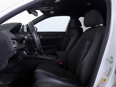 Used 2023 Honda Civic Sport image 14