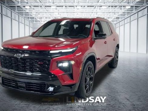 Used 2024 Chevrolet Traverse RS w/ LPO, Floor Liner Package image 5