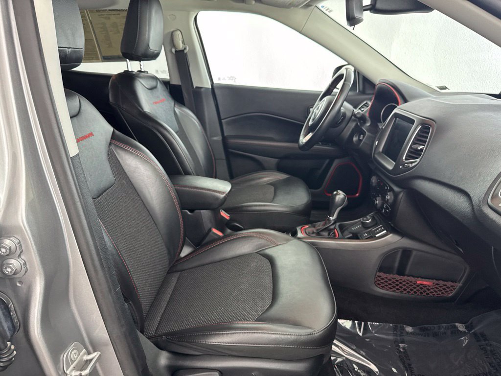 Used 2019 Jeep Compass Trailhawk AWD/4WD image 22