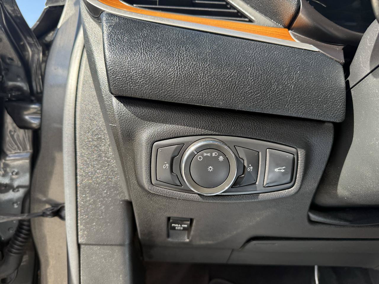 Used 2018 Lincoln MKC Select w/ Select Plus Package AWD/4WD image 27