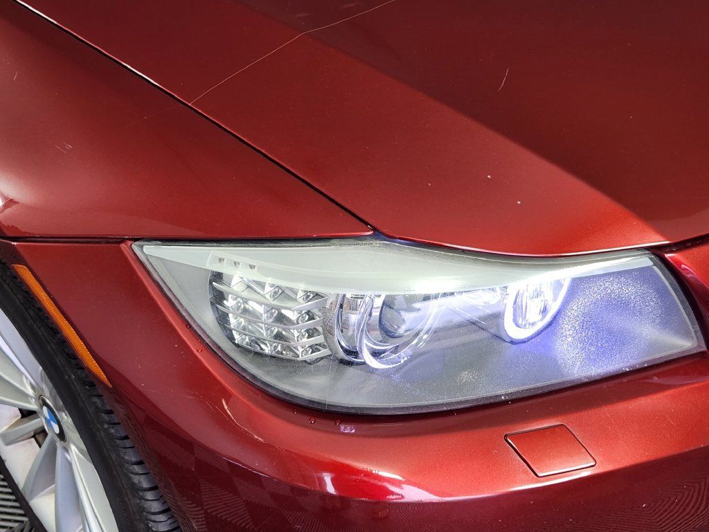 Used 2011 BMW 335i xDrive Sedan AWD/4WD image 10