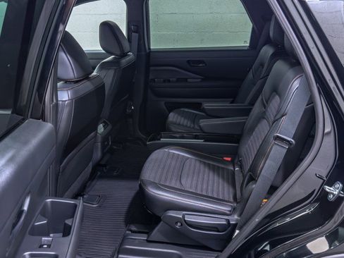 Used 2024 Nissan Pathfinder Rock Creek image 19