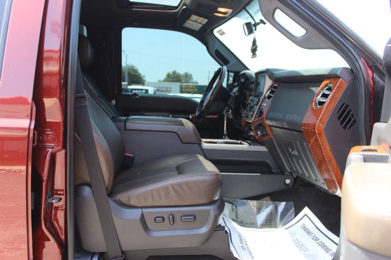 Used 2016 Ford F250 King Ranch w/ King Ranch w/Chrome Package AWD/4WD image 9