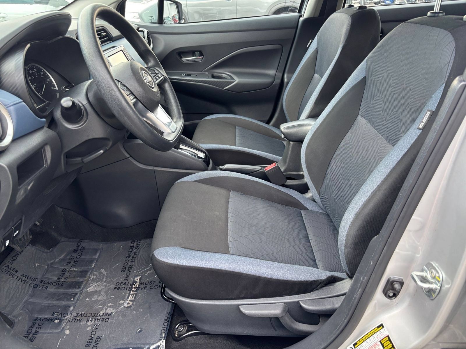 Used 2025 Nissan Versa SV FWD image 24