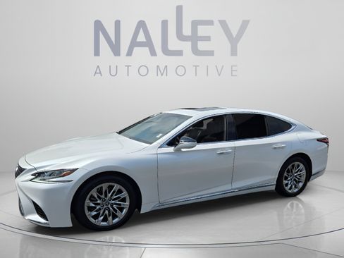 Used 2019 Lexus LS 500 w/ Accessory Package (Z1) RWD image 2
