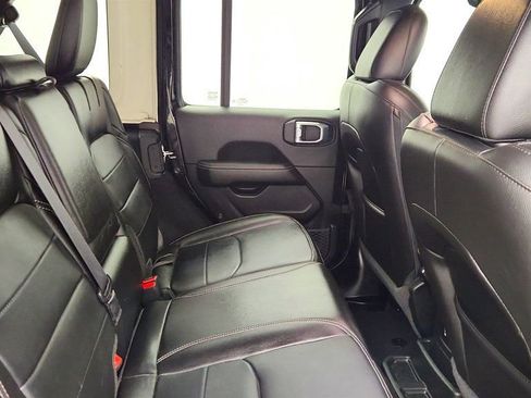 Used 2023 Jeep Wrangler Unlimited Sahara AWD/4WD image 24