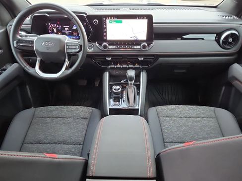 Used 2024 Chevrolet Colorado Z71 w/ Z71 Convenience Package 2 image 14