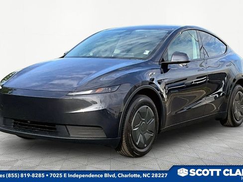 Used 2026 Tesla Model Y Long Range AWD/4WD image 3