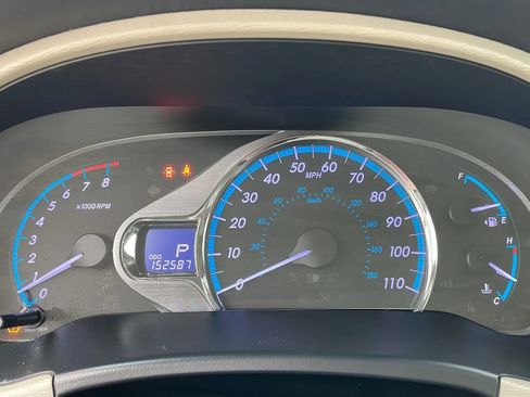 Used 2014 Toyota Sienna XLE image 14