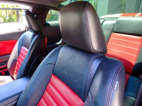 Used 2007 Ford Mustang Shelby GT500 RWD image 15
