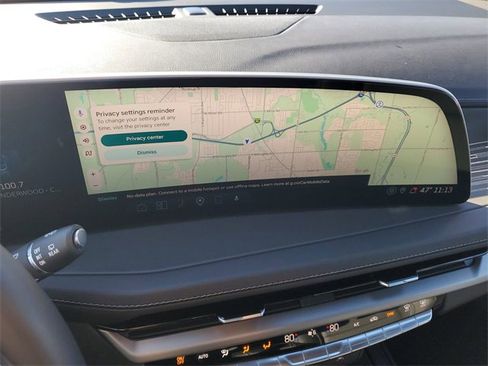 Certified 2024 Cadillac XT4 Premium Luxury image 14