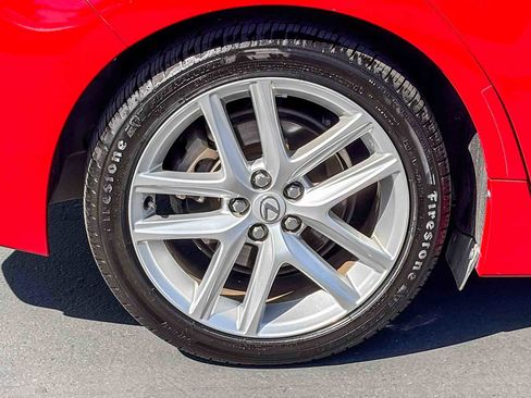 Used 2014 Lexus CT 200h image 10