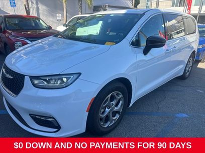 Used 2024 Chrysler Pacifica Limited