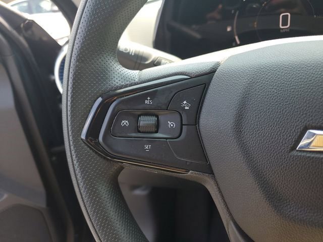 Used 2025 Chevrolet Trax LT FWD image 15