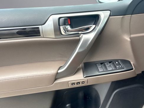 Used 2023 Lexus GX 460 Premium w/ Premium Package AWD/4WD image 29