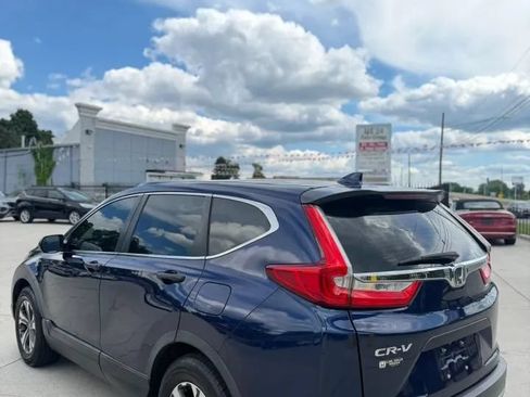 Used 2017 Honda CR-V LX image 5