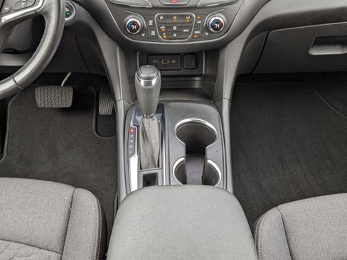 Used 2021 Chevrolet Equinox LT FWD image 20
