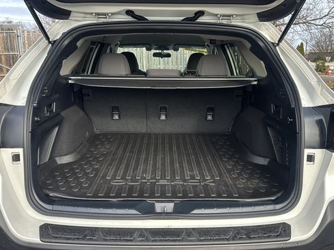 Used 2021 Subaru Outback Premium image 23