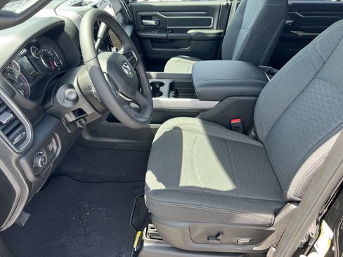 New 2026 RAM 2500 Big Horn AWD/4WD image 9