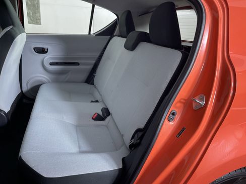 Used 2014 Toyota Prius C One image 19