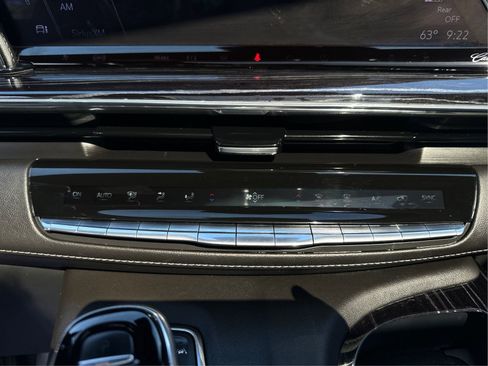 Certified 2023 Cadillac Escalade Sport AWD/4WD image 28