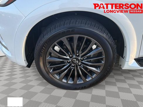 Used 2024 INFINITI QX80 Sensory w/ Cargo Package AWD/4WD image 28