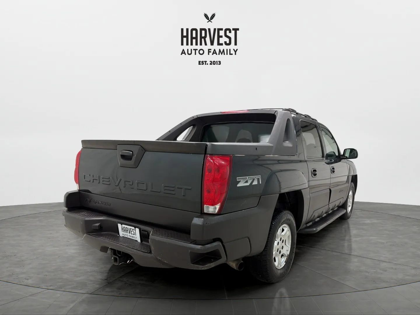 Used 2003 Chevrolet Avalanche 4x4 w/ Suspension Package, Off-Road image 6