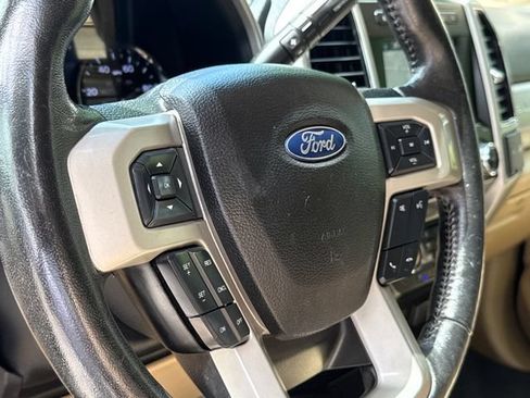 Used 2019 Ford F250 Lariat w/ Lariat Ultimate Package AWD/4WD image 21