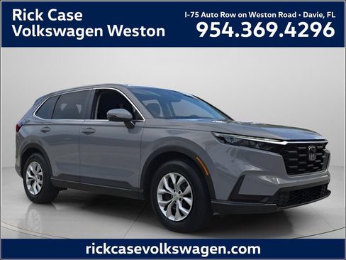 Used 2025 Honda CR-V LX image 1