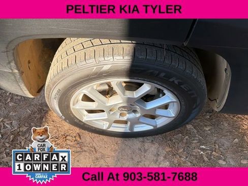 Used 2020 Jeep Renegade Latitude w/ Cold Weather Group image 13