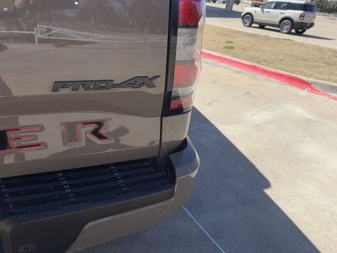 Used 2023 Nissan Frontier PRO-4X w/ Pro-4X Premium Package image 5