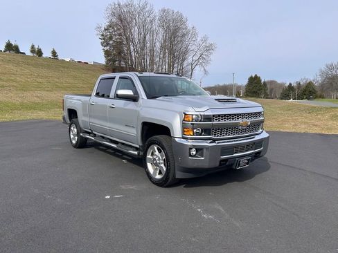 Used 2019 Chevrolet Silverado 2500 LT w/ LT Convenience Package image 1
