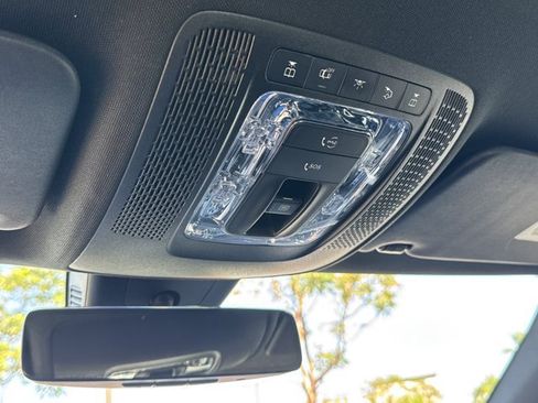Used 2022 Mercedes-Benz CLA 250 image 23