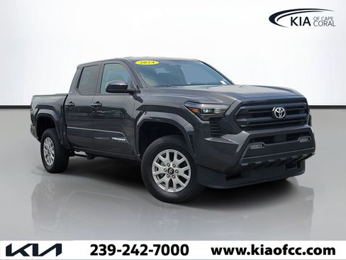 Used 2024 Toyota Tacoma SR5 AWD/4WD image 1