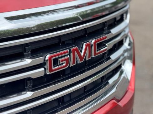 Used 2021 GMC Acadia SLE w/ Driver Convenience Package AWD/4WD image 30