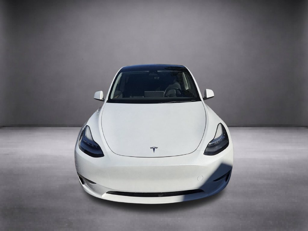 Used 2023 Tesla Model Y Long Range AWD/4WD image 3
