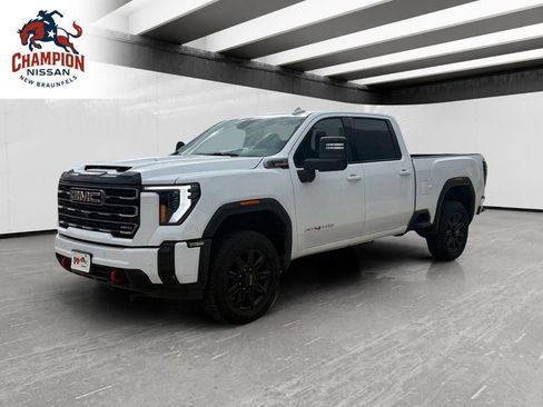 Used 2025 GMC Sierra 2500 AT4 AWD/4WD image 1