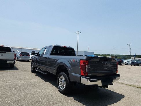 Used 2022 Ford F250 XLT AWD/4WD image 3
