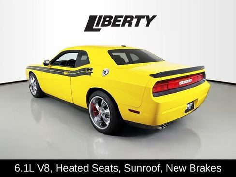 Used 2010 Dodge Challenger SRT8 w/ Special Edition Group image 5