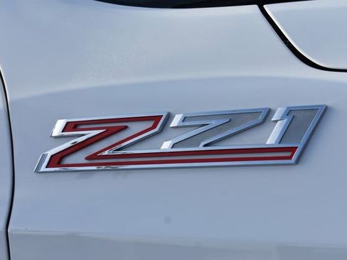 Used 2021 Chevrolet Tahoe Z71 w/ Z71 Signature Package image 12