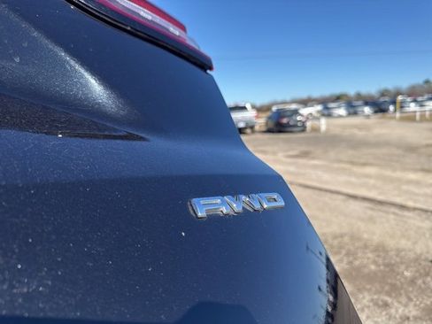 Used 2025 Ford Escape ST-Line image 9