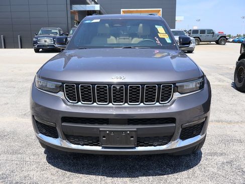 Used 2023 Jeep Grand Cherokee L Limited w/ Luxury Tech Group II AWD/4WD image 5